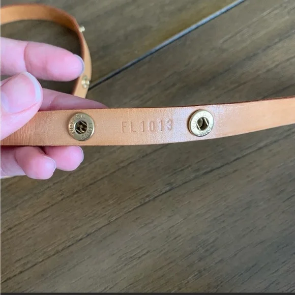 Louis Vuitton Florentine Waist Bag - Picture 4 of 16